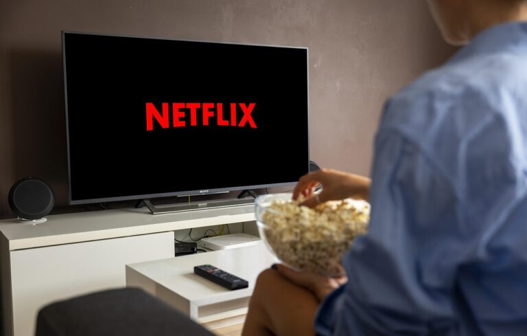 cum fac abonament la netflix